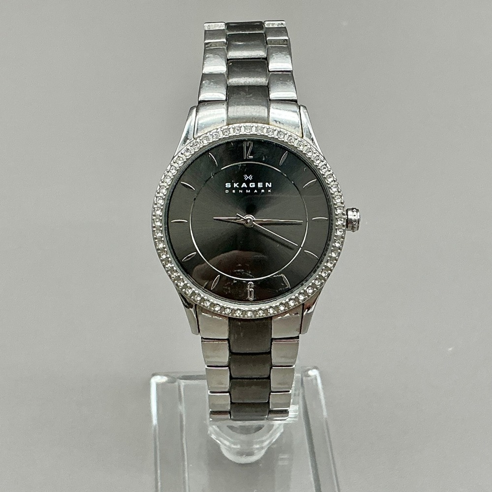 Skagen Watch Women's Silver Tone Black Dial Crystal Bezel 32mm NEW BATTERY 6.75"